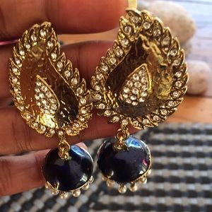Mango shape golden with blue jumka
